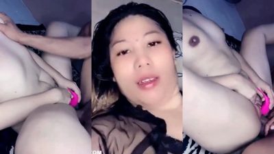 Ngentot Sambil Di Colok Dildo Biar Lebih Nikmat
